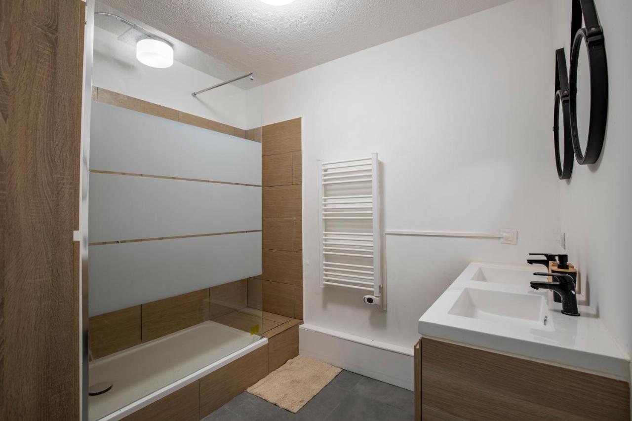 T4 Climatise Au Pied Des Rempart Avec Parking Avignon Exterior foto