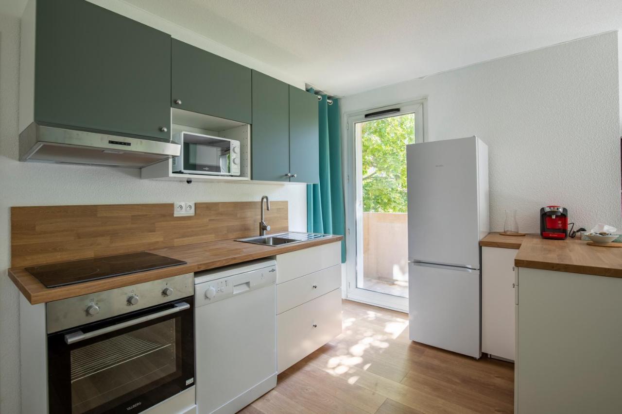 T4 Climatise Au Pied Des Rempart Avec Parking Avignon Exterior foto